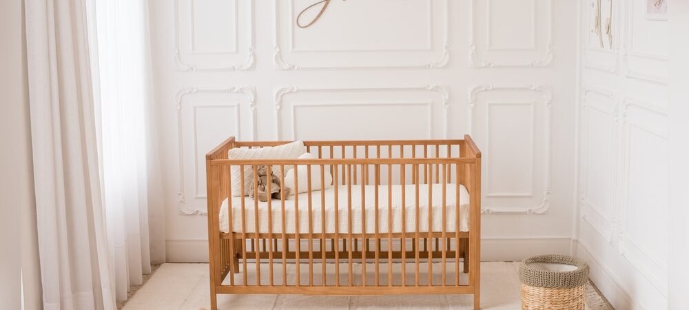 Are Wooden Cribs Better Than Metal Cribs?