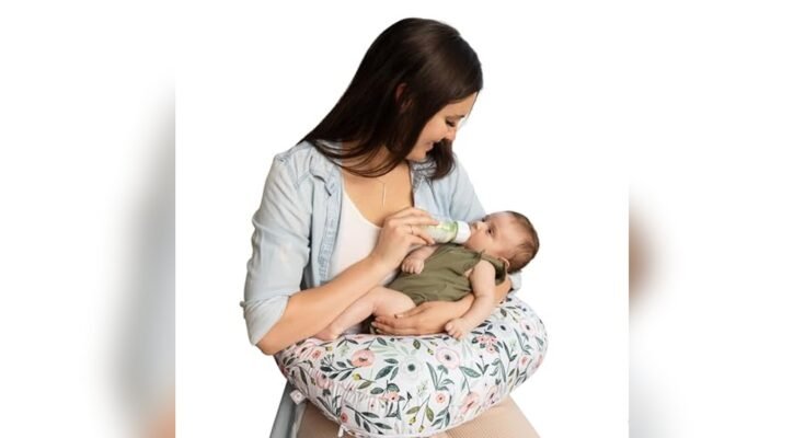 Best Nursing Pillows for Breastfeeding