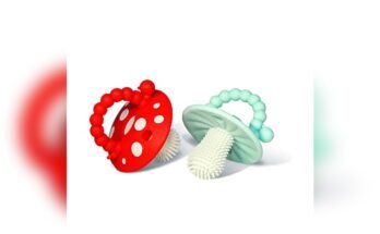 Best Pacifiers for Teething Babies