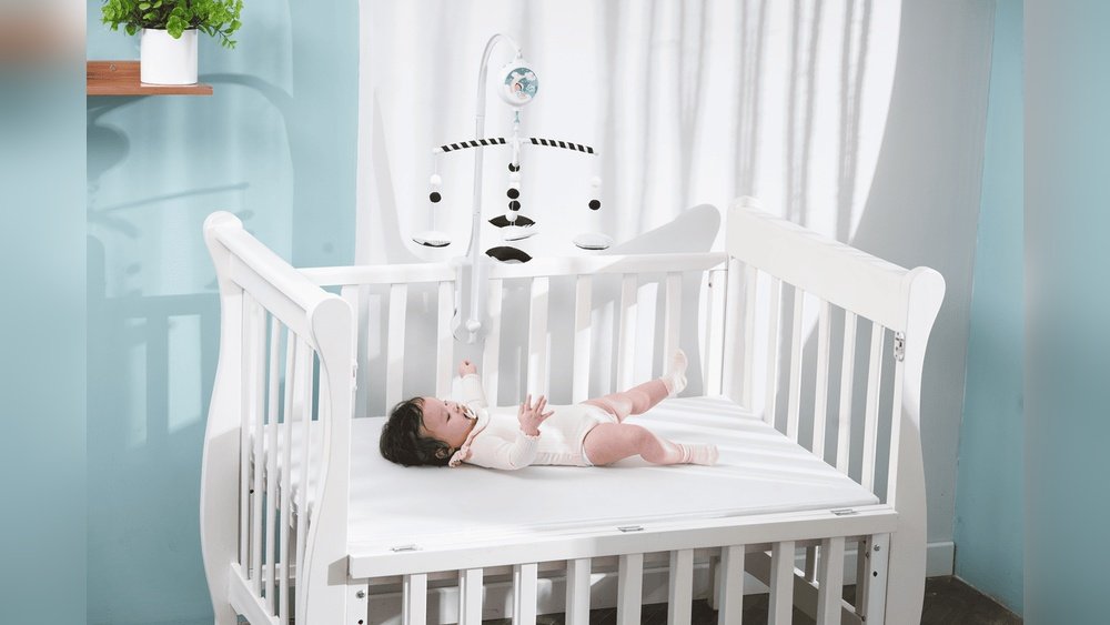 Crib Mobiles for Newborn Development – Tips