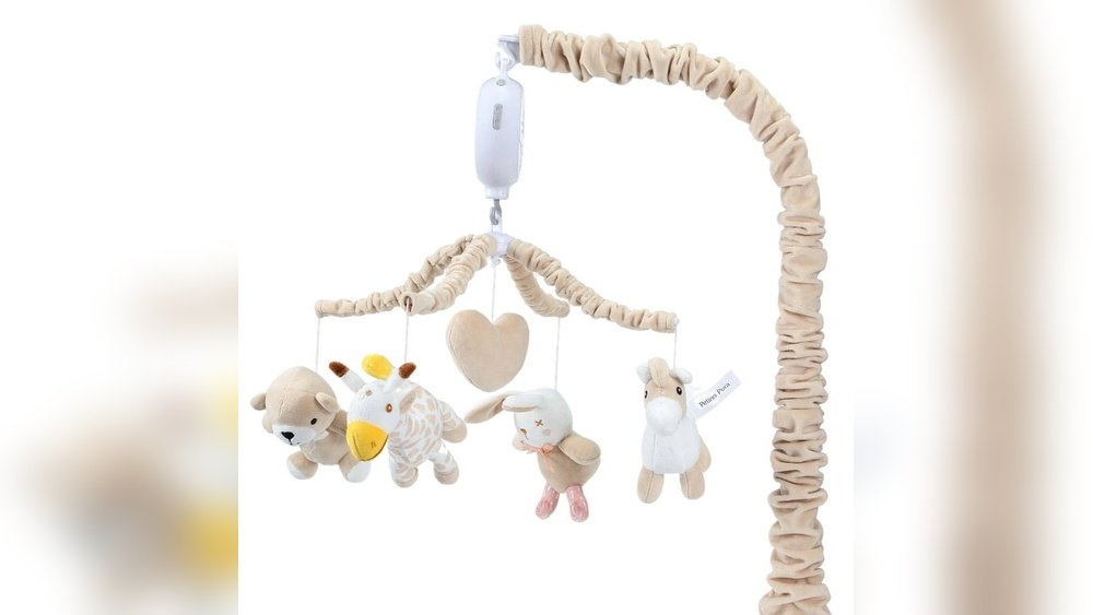 Crib Mobiles for Sensory Development – What to Choose?