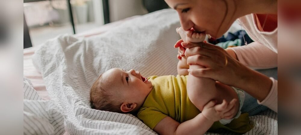 How to Bond Effectively With Newborn