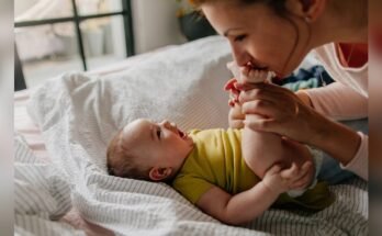How to Bond Effectively With Newborn