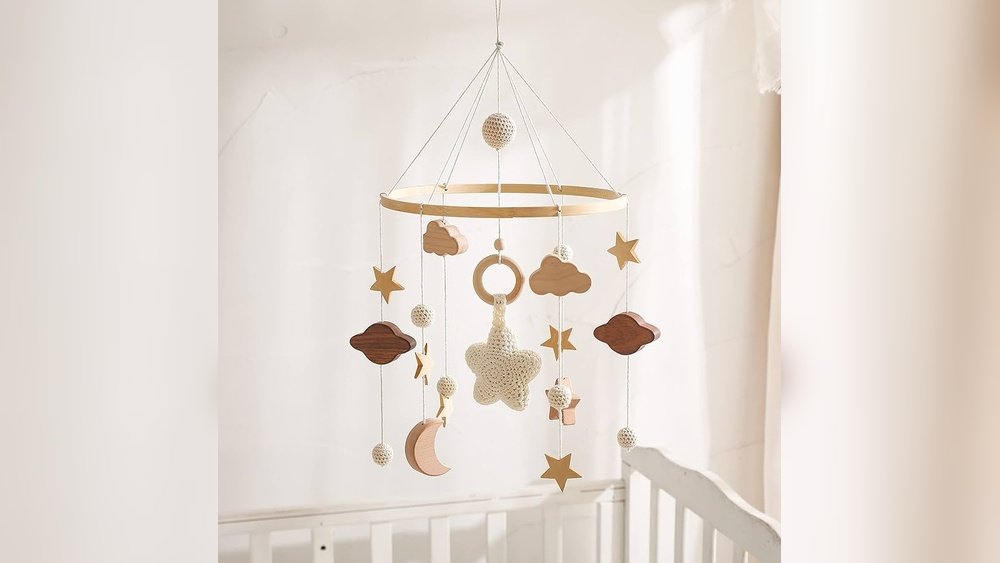 How to Choose the Best Crib Mobile for My Baby?