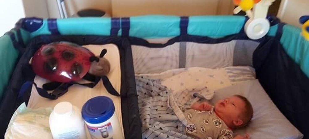 How to Clean a Baby Crib?