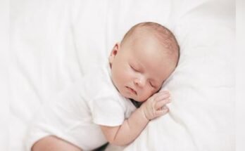 How to Manage Newborn Night Waking