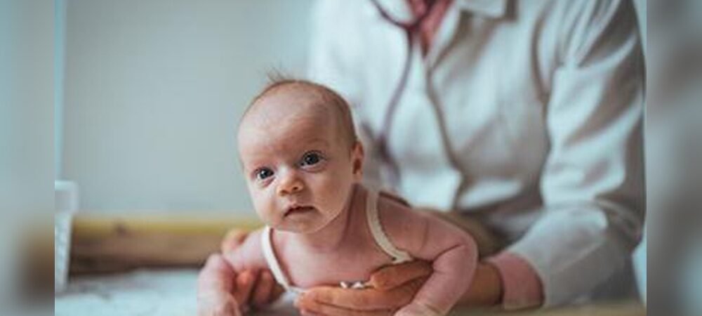 How to Monitor Growth Milestones in Newborn