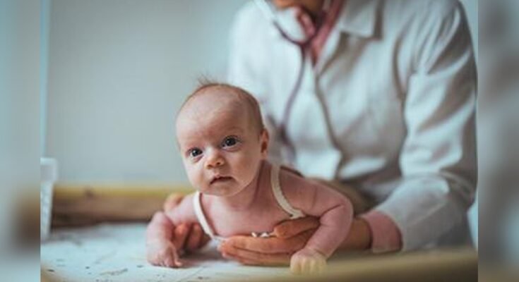 How to Monitor Growth Milestones in Newborn