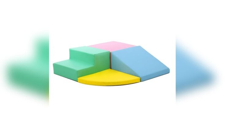 How to Structure Playtime for Newborn Learning