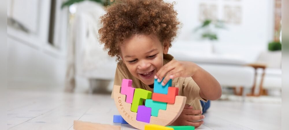 How to Support Newborn Problem-Solving Skills