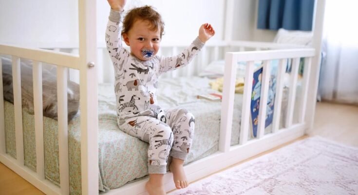 When Should I Transition My Baby from Crib to Bed?