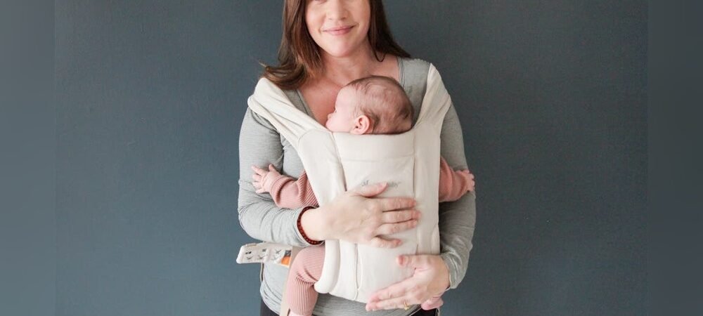 What is the Best Baby Carrier for Newborns