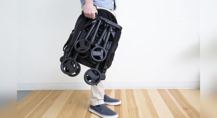 Which Baby Stroller is Best for Airplane Travel