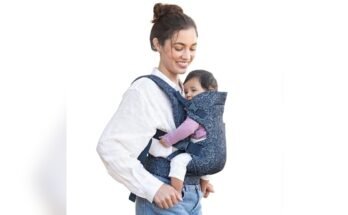 What Baby Carrier is Approved by Pediatricians